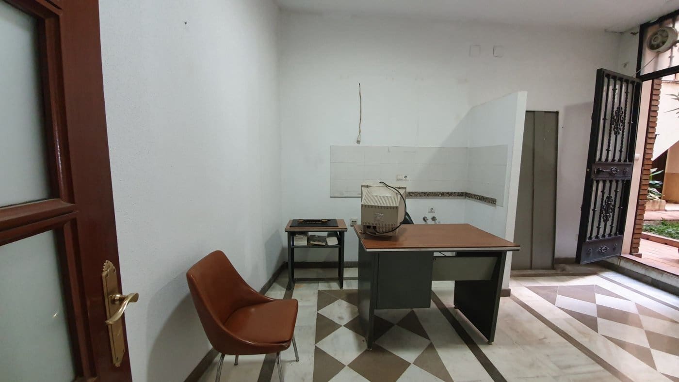 Commercieel te koop in Cordoba stad - € 89.000 (Ref: 9359921)