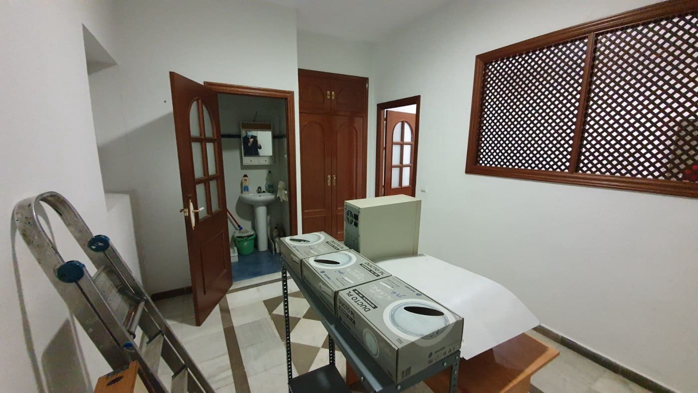 Commercieel te koop in Cordoba stad - € 89.000 (Ref: 9359921)