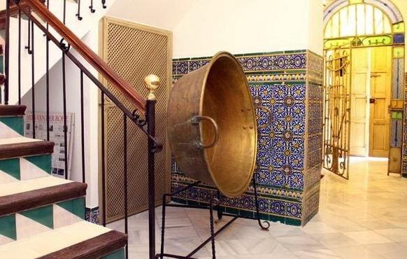 8 soveværelse Byhus til salg i Cordoba by med garage - € 1.295.000 (Ref: 9359923)