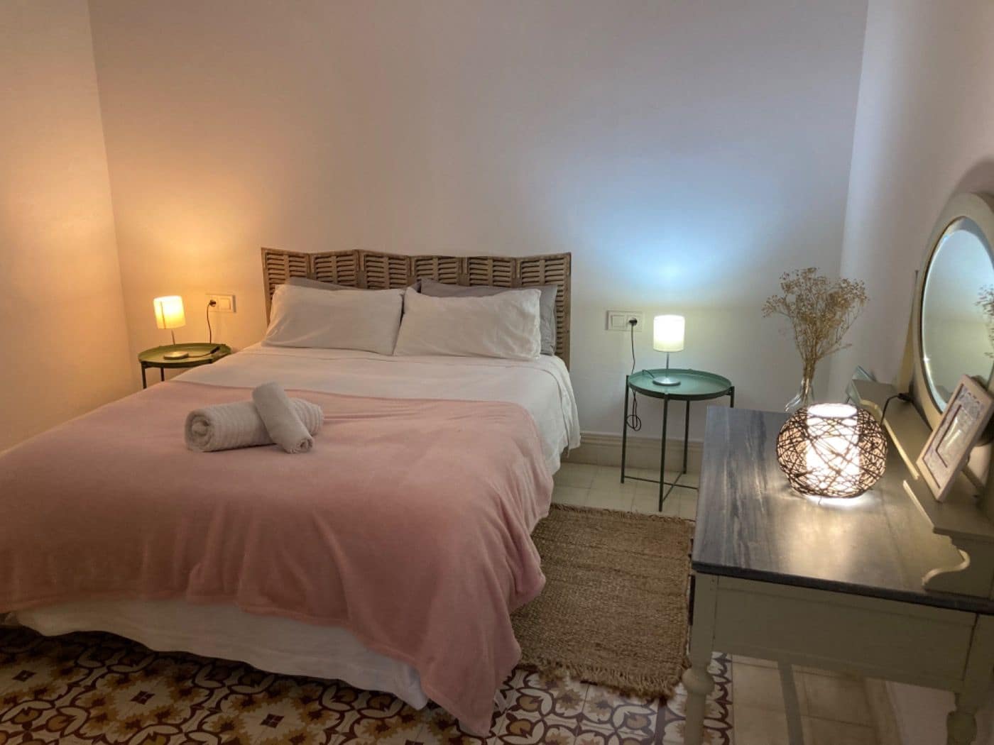 8 soveværelse Byhus til salg i Cordoba by med garage - € 1.295.000 (Ref: 9359923)