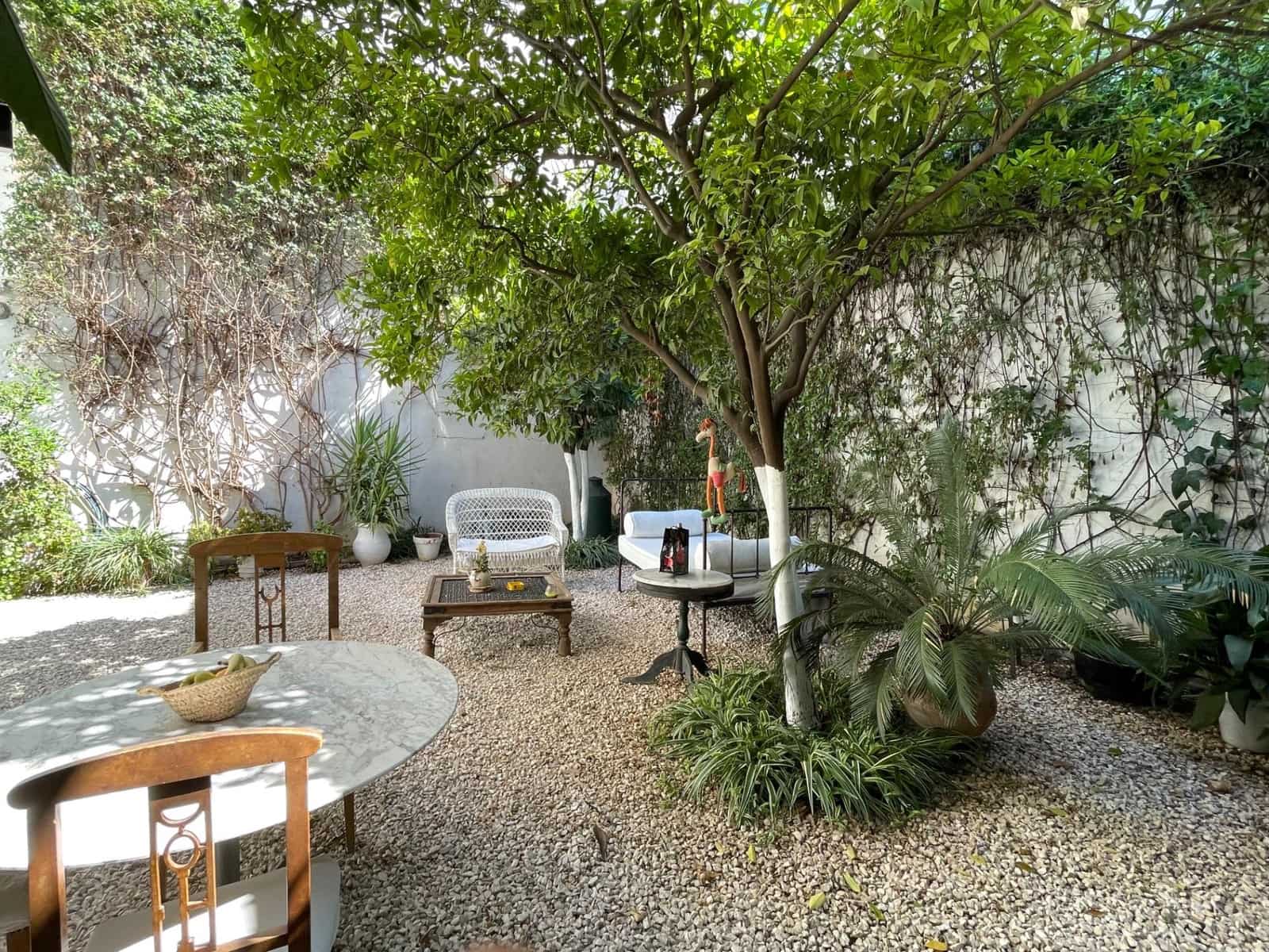 8 soveværelse Byhus til salg i Cordoba by med garage - € 1.295.000 (Ref: 9359923)