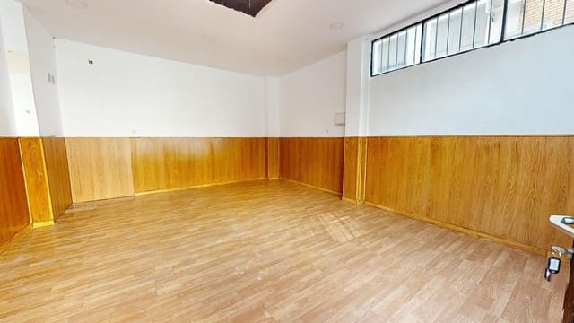 Kaupallinen myytävänä paikassa Córdoba kaupunki - 42 000 € (Ref: 9359926)