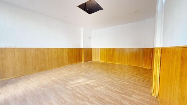 Kaupallinen myytävänä paikassa Córdoba kaupunki - 42 000 € (Ref: 9359926)