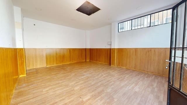 Kaupallinen myytävänä paikassa Córdoba kaupunki - 42 000 € (Ref: 9359926)