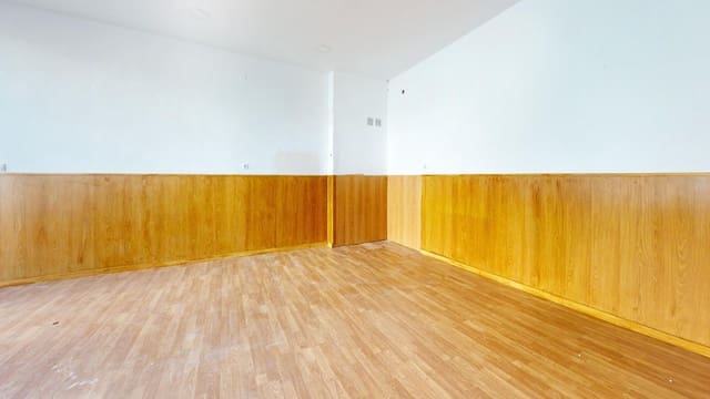 Kaupallinen myytävänä paikassa Córdoba kaupunki - 42 000 € (Ref: 9359926)