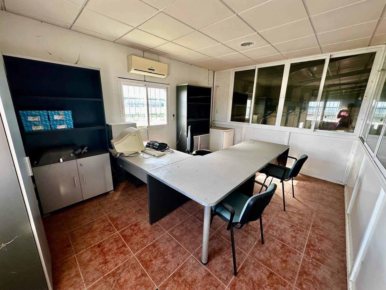 Business for sale in Fuente Obejuna - € 280,000 (Ref: 9359928)