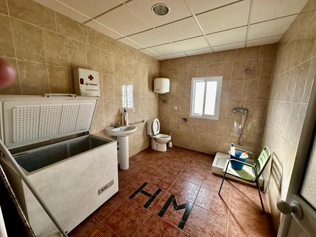 Business for sale in Fuente Obejuna - € 280,000 (Ref: 9359928)