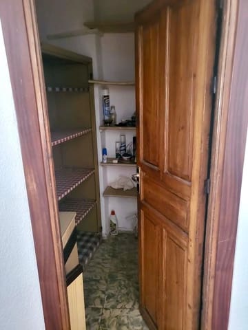 10 soveværelse Byhus til salg i Córdoba by - € 269.900 (Ref: 9359931)