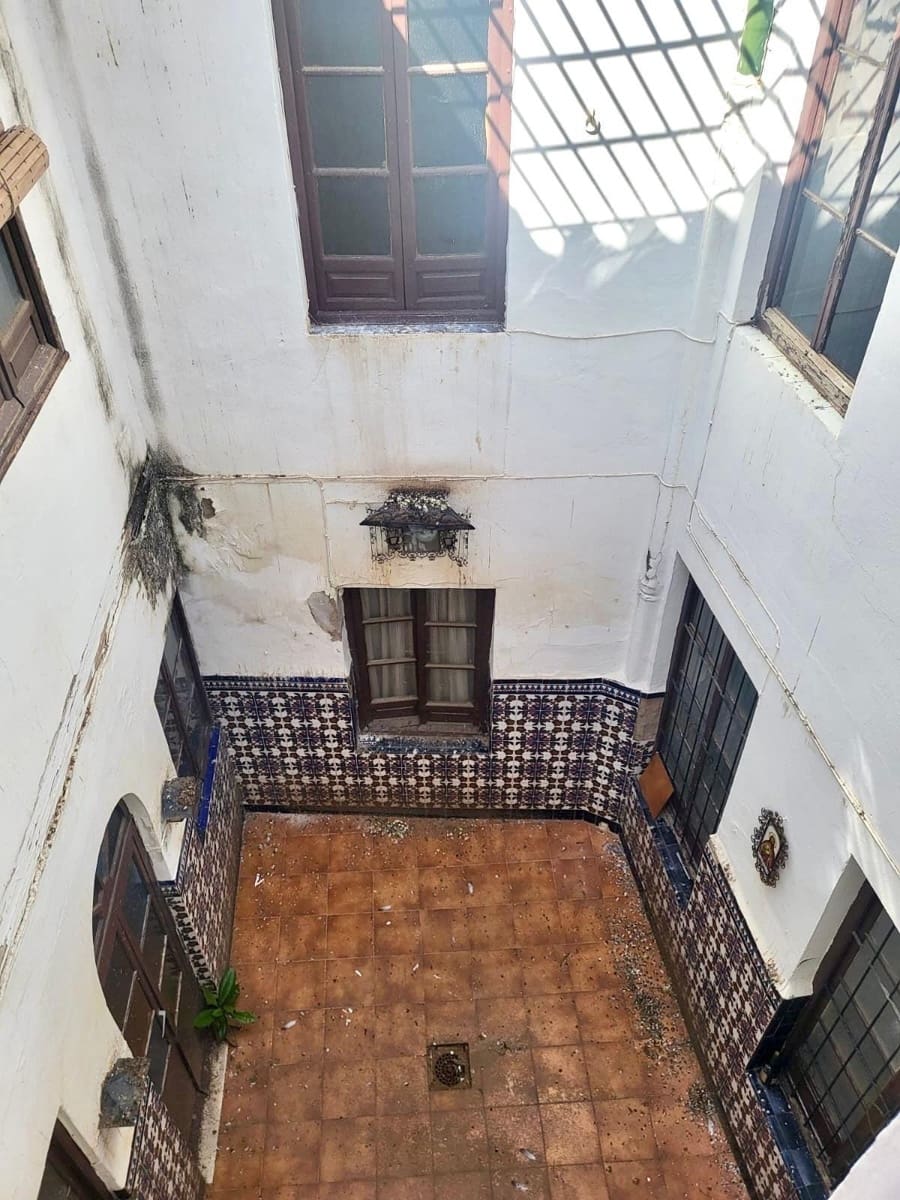 10 soveværelse Byhus til salg i Cordoba by - € 269.900 (Ref: 9359931)