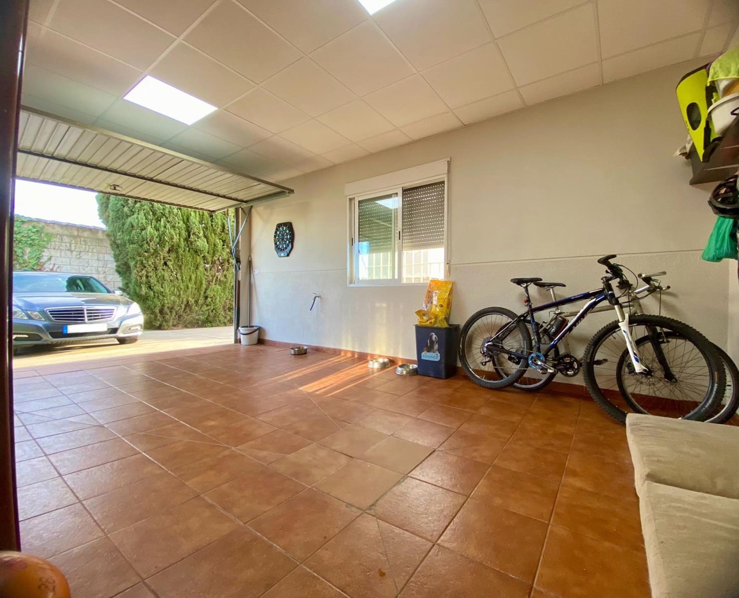 4 slaapkamer Villa te koop in Cordoba stad met garage - € 265.200 (Ref: 9359933)