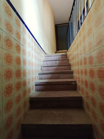 7 soveværelse Byhus til salg i Córdoba by - € 169.000 (Ref: 9359935)