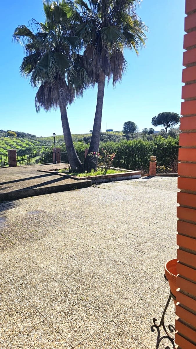 3 Zimmer Villa zu verkaufen in Villaviciosa de Cordoba mit Pool Garage - 195.000 € (Ref: 9359939)