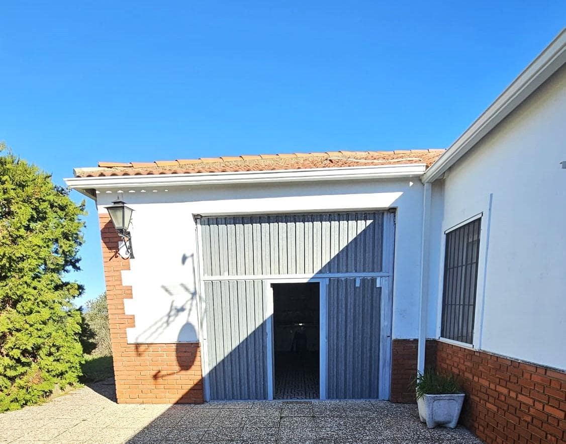 3 Zimmer Villa zu verkaufen in Villaviciosa de Cordoba mit Pool Garage - 195.000 € (Ref: 9359939)