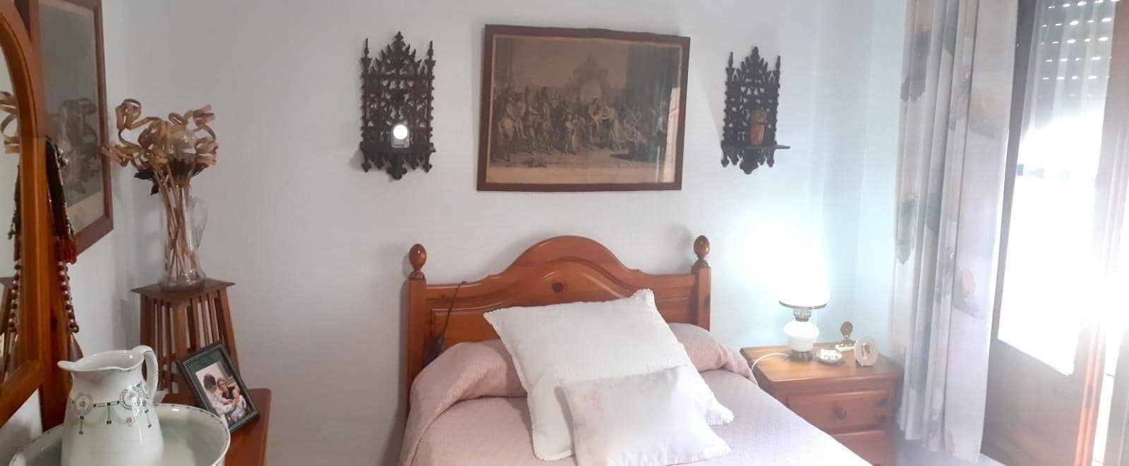 Casa de 5 habitaciones en Córdoba ciudad en venta - 245.000 € (Ref: 9359941)