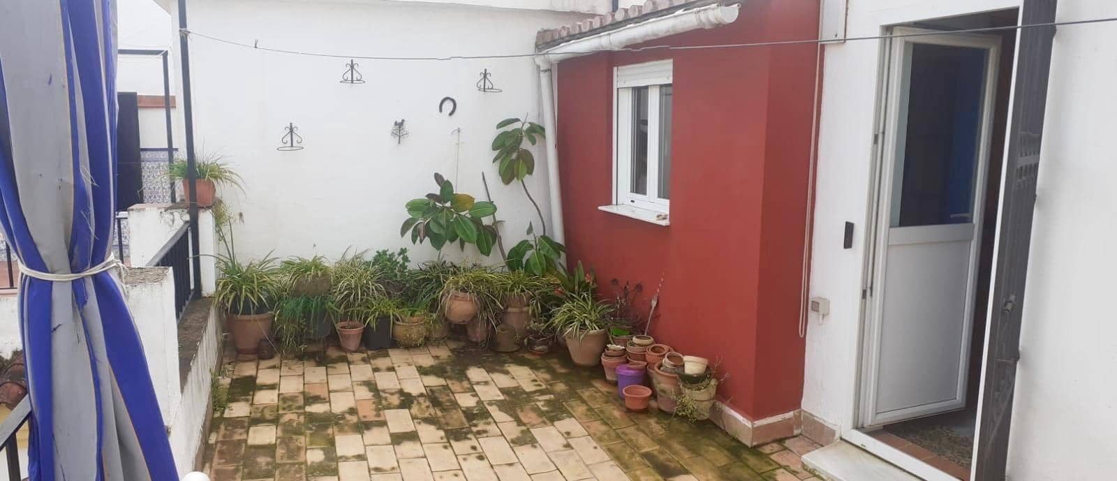 Casa de 5 habitaciones en Córdoba ciudad en venta - 245.000 € (Ref: 9359941)