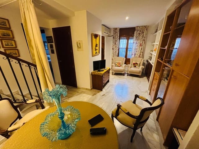 5 soveværelse Byhus til salg i San Lorenzo, Córdoba by - € 245.000 (Ref: 9359941)