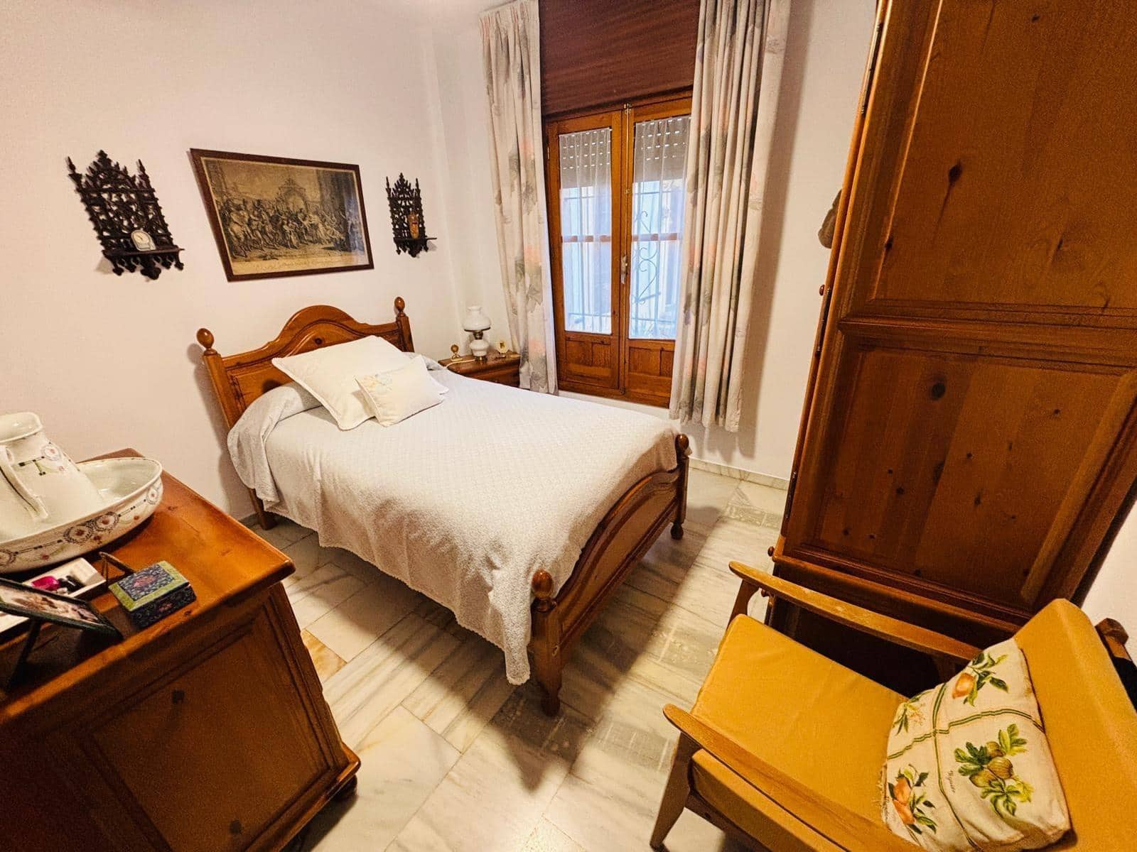 5 soverom Hus til salgs i Cordoba by - € 245 000 (Ref: 9359941)