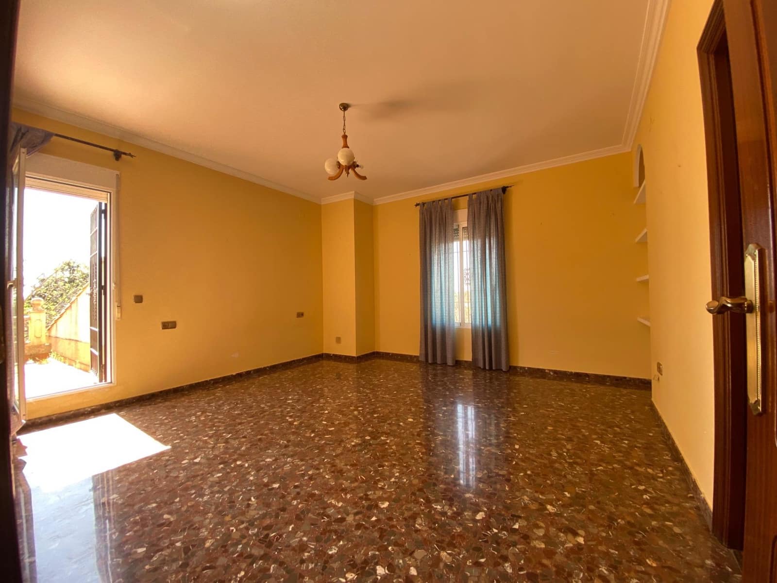 7 soverom Villa til salgs i Cordoba by med svømmebasseng garasje - € 430 000 (Ref: 9359943)