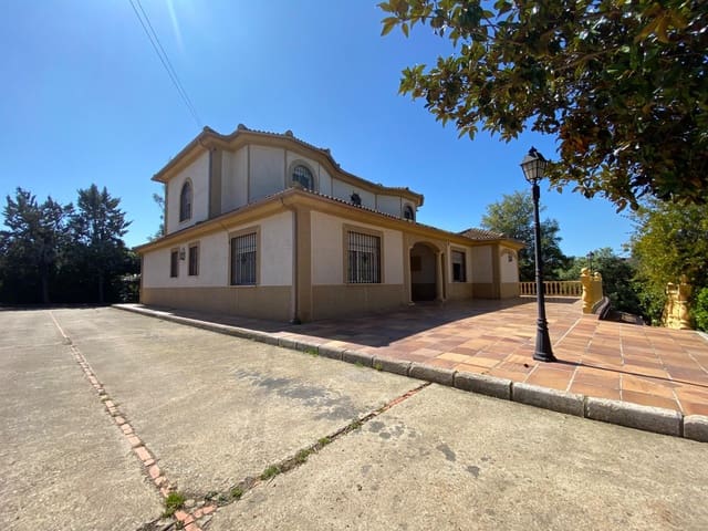 7 soverom Villa til salgs i Córdoba by med svømmebasseng garasje - € 430 000 (Ref: 9359943)