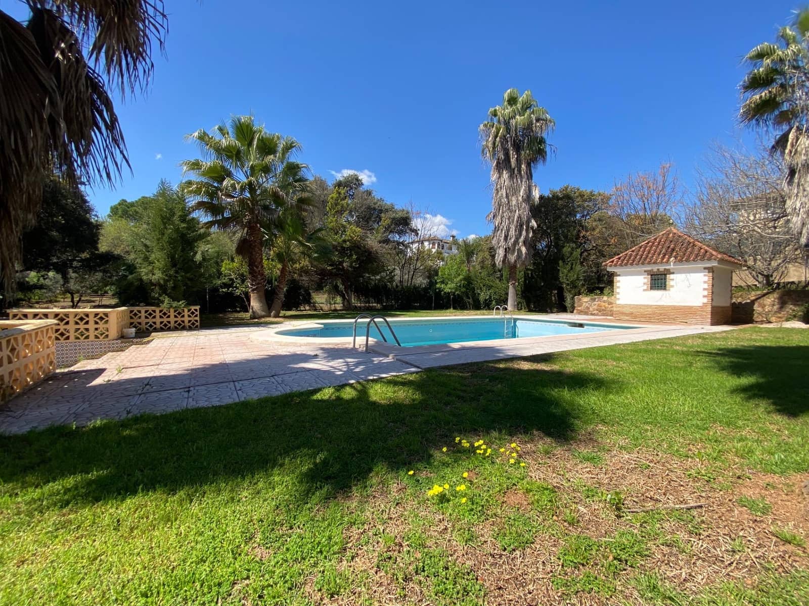 7 soverom Villa til salgs i Cordoba by med svømmebasseng garasje - € 430 000 (Ref: 9359943)