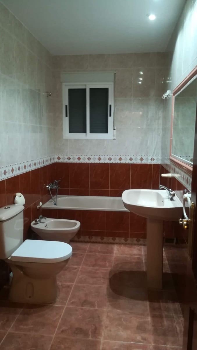 7 chambre Villa/Maison à vendre à Cordoue ville avec piscine garage - 399 000 € (Ref: 9359943)