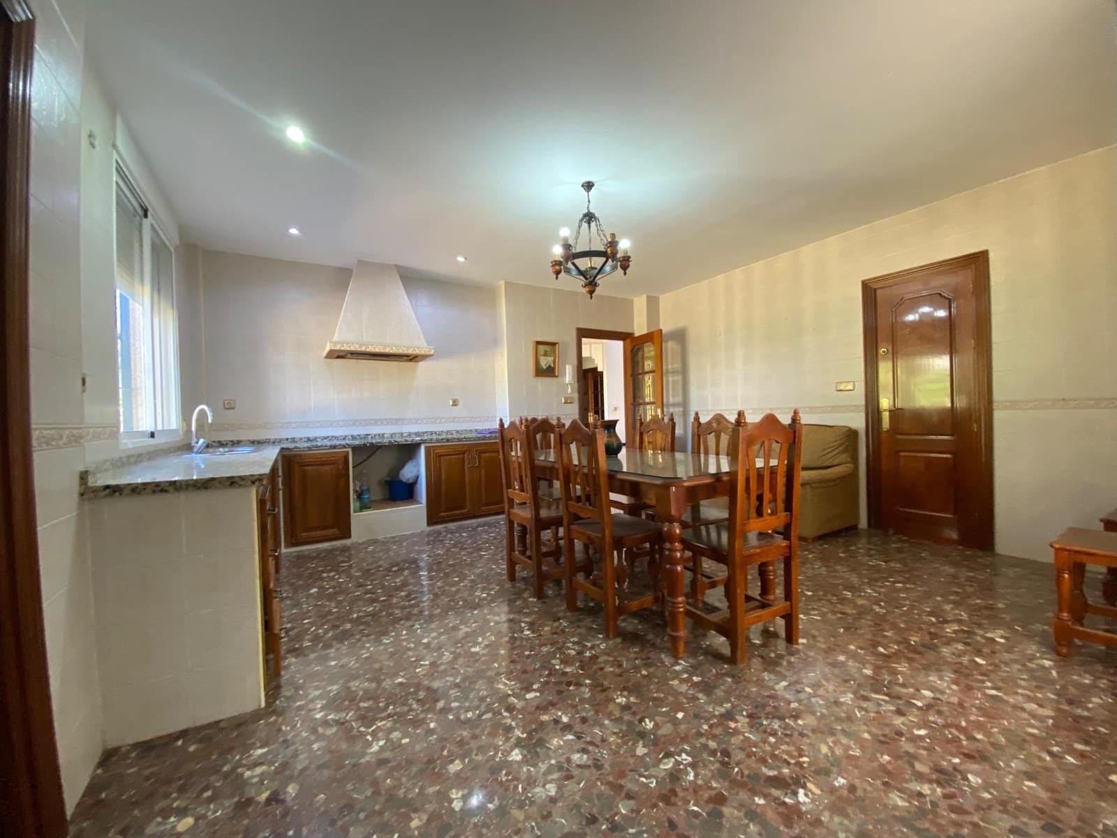 7 chambre Villa/Maison à vendre à Cordoue ville avec piscine garage - 399 000 € (Ref: 9359943)