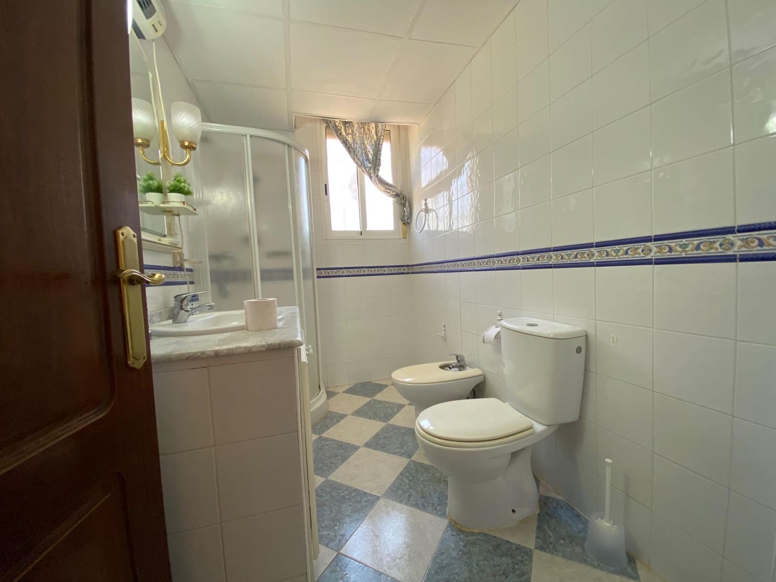 7 chambre Villa/Maison à vendre à Cordoue ville avec piscine garage - 399 000 € (Ref: 9359943)