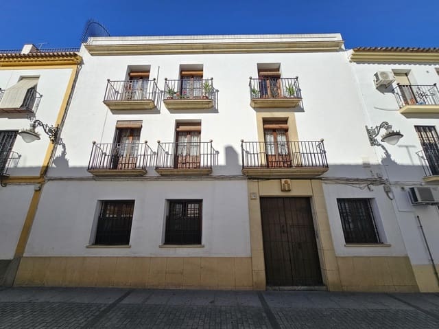10 soveværelse Byhus til salg i San Andrés-San Pablo, Córdoba by - € 649.000 (Ref: 9359947)