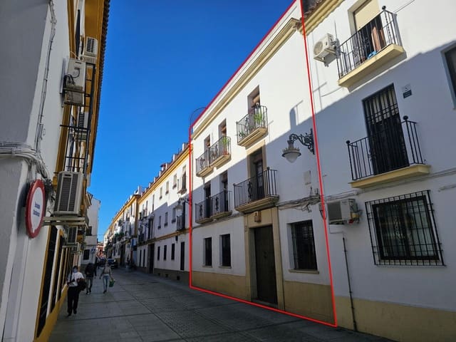 10 soveværelse Byhus til salg i San Andrés-San Pablo, Córdoba by - € 649.000 (Ref: 9359947)