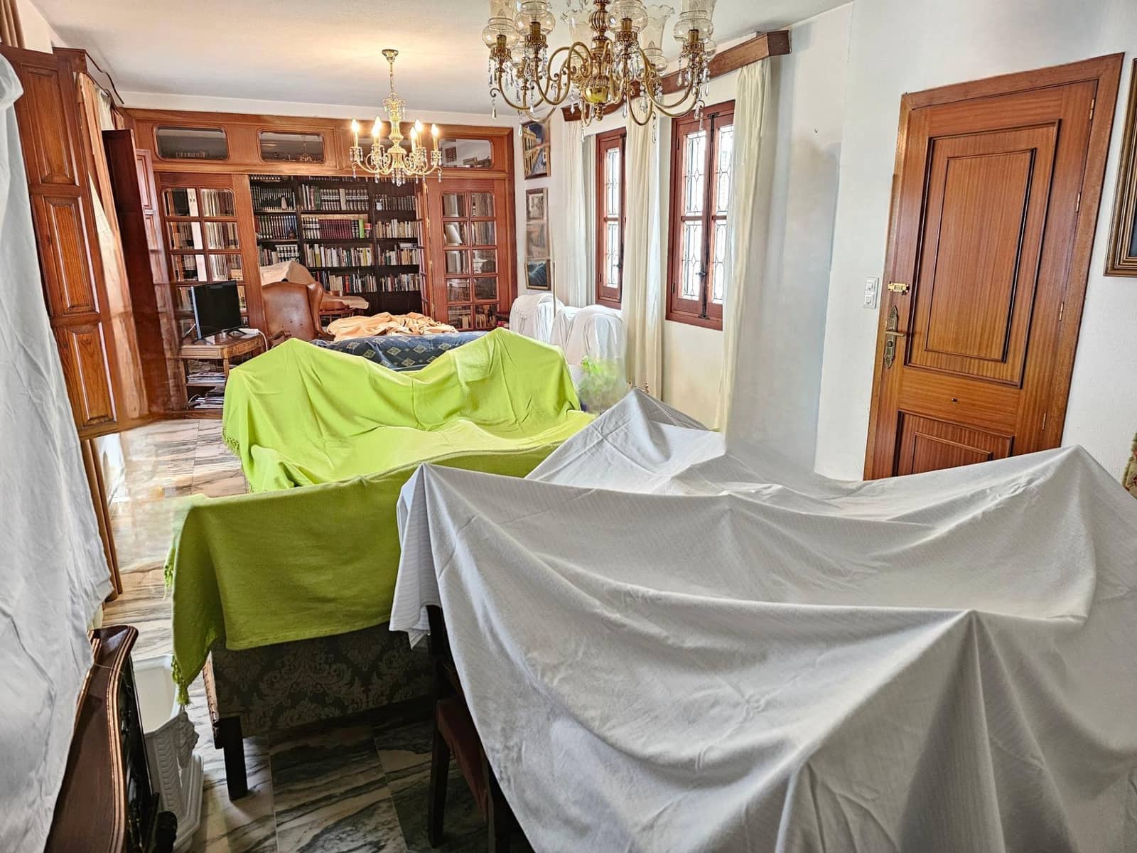 10 soveværelse Byhus til salg i Cordoba by - € 649.000 (Ref: 9359947)