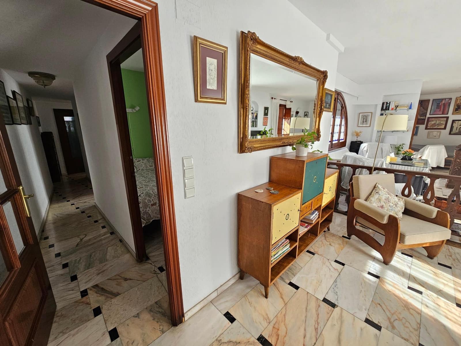 10 soveværelse Byhus til salg i Cordoba by - € 649.000 (Ref: 9359947)