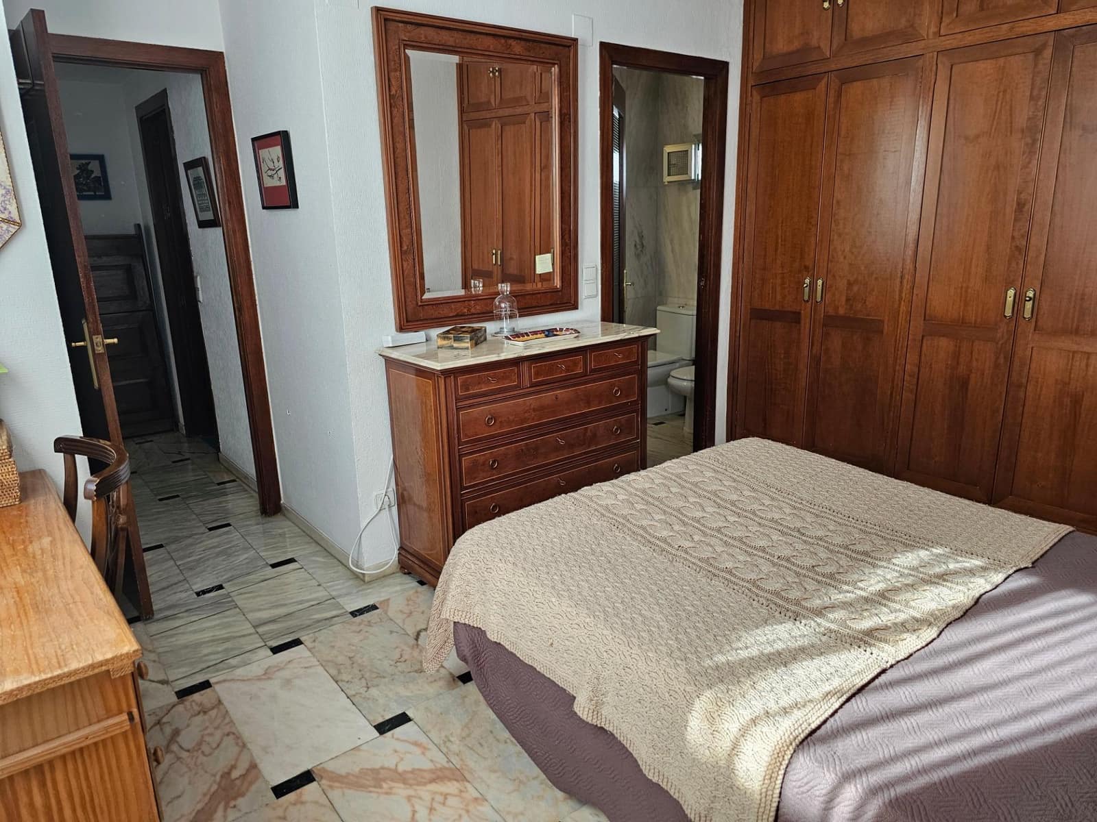 10 soveværelse Byhus til salg i Cordoba by - € 649.000 (Ref: 9359947)