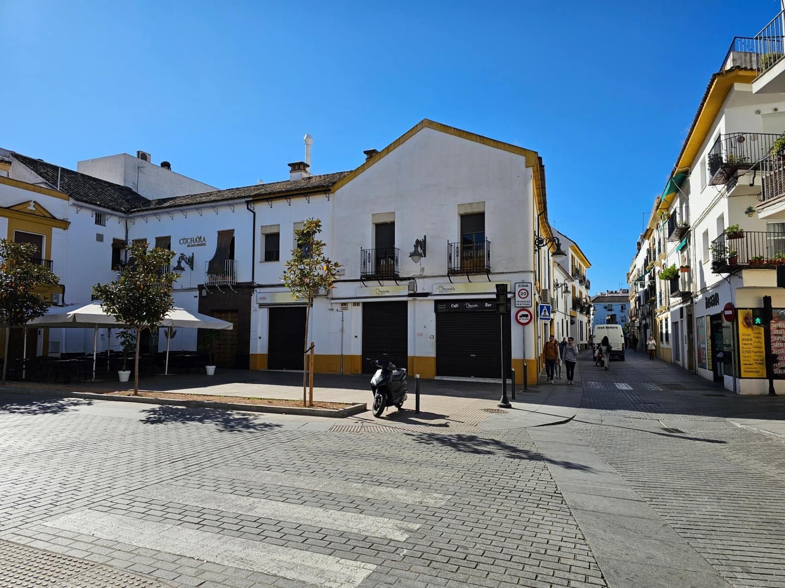 10 soveværelse Byhus til salg i Cordoba by - € 649.000 (Ref: 9359947)