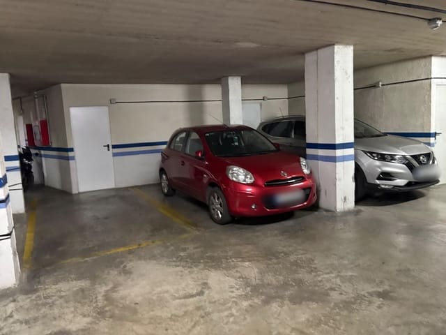 Garage te koop in Córdoba stad - € 15.000 (Ref: 9359948)