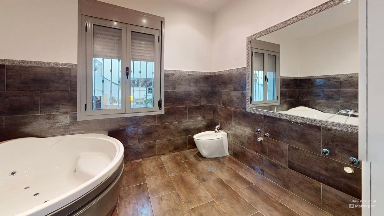 4 soverom Rekkehus til salgs i La Carlota med svømmebasseng garasje - € 180 000 (Ref: 9359952)