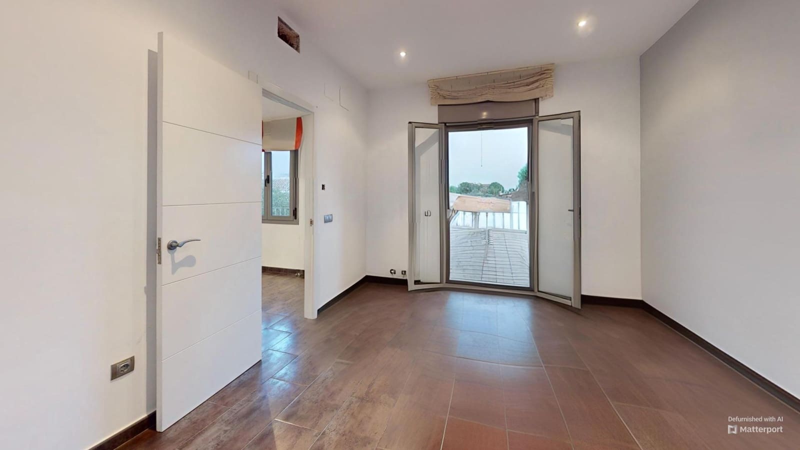 4 soverom Rekkehus til salgs i La Carlota med svømmebasseng garasje - € 180 000 (Ref: 9359952)