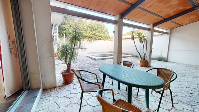 4 soverom Rekkehus til salgs i La Carlota med svømmebasseng garasje - € 180 000 (Ref: 9359952)