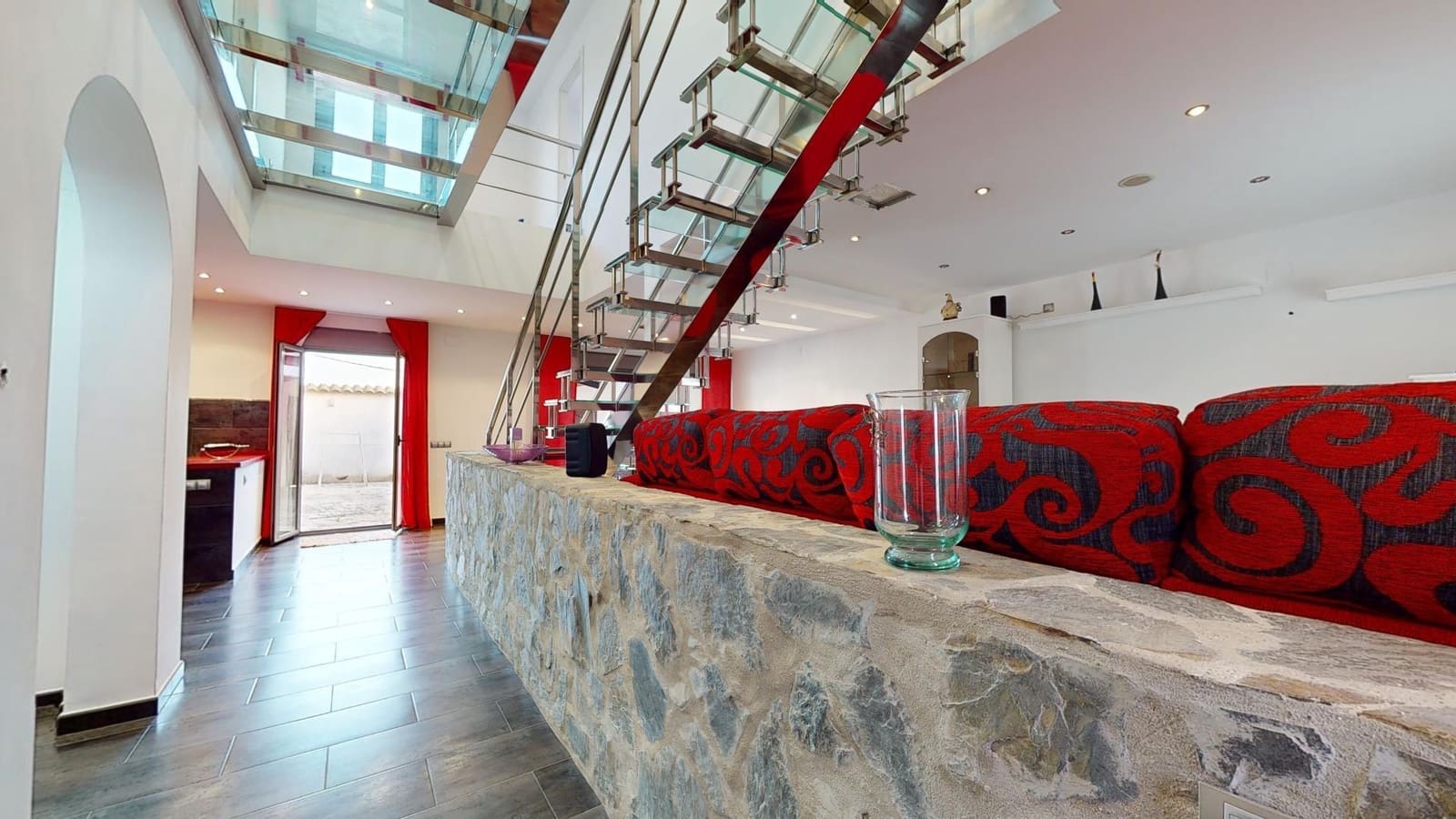 4 soverom Rekkehus til salgs i La Carlota med svømmebasseng garasje - € 180 000 (Ref: 9359952)