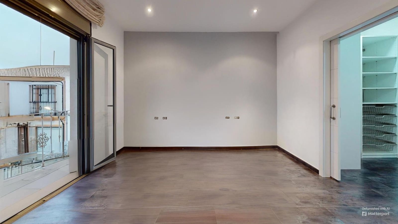 4 soverom Rekkehus til salgs i La Carlota med svømmebasseng garasje - € 180 000 (Ref: 9359952)