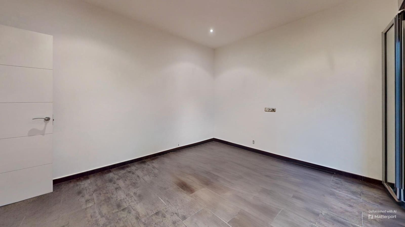 4 soverom Rekkehus til salgs i La Carlota med svømmebasseng garasje - € 180 000 (Ref: 9359952)