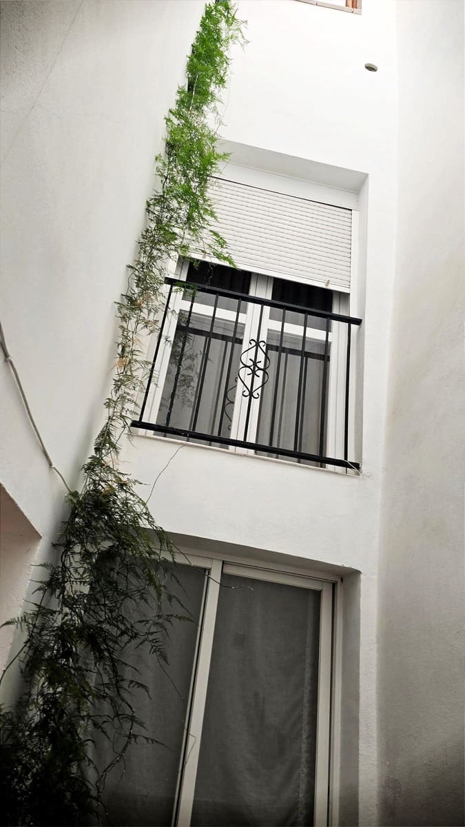 8 soveværelse Byhus til salg i Cordoba by - € 460.000 (Ref: 9359954)