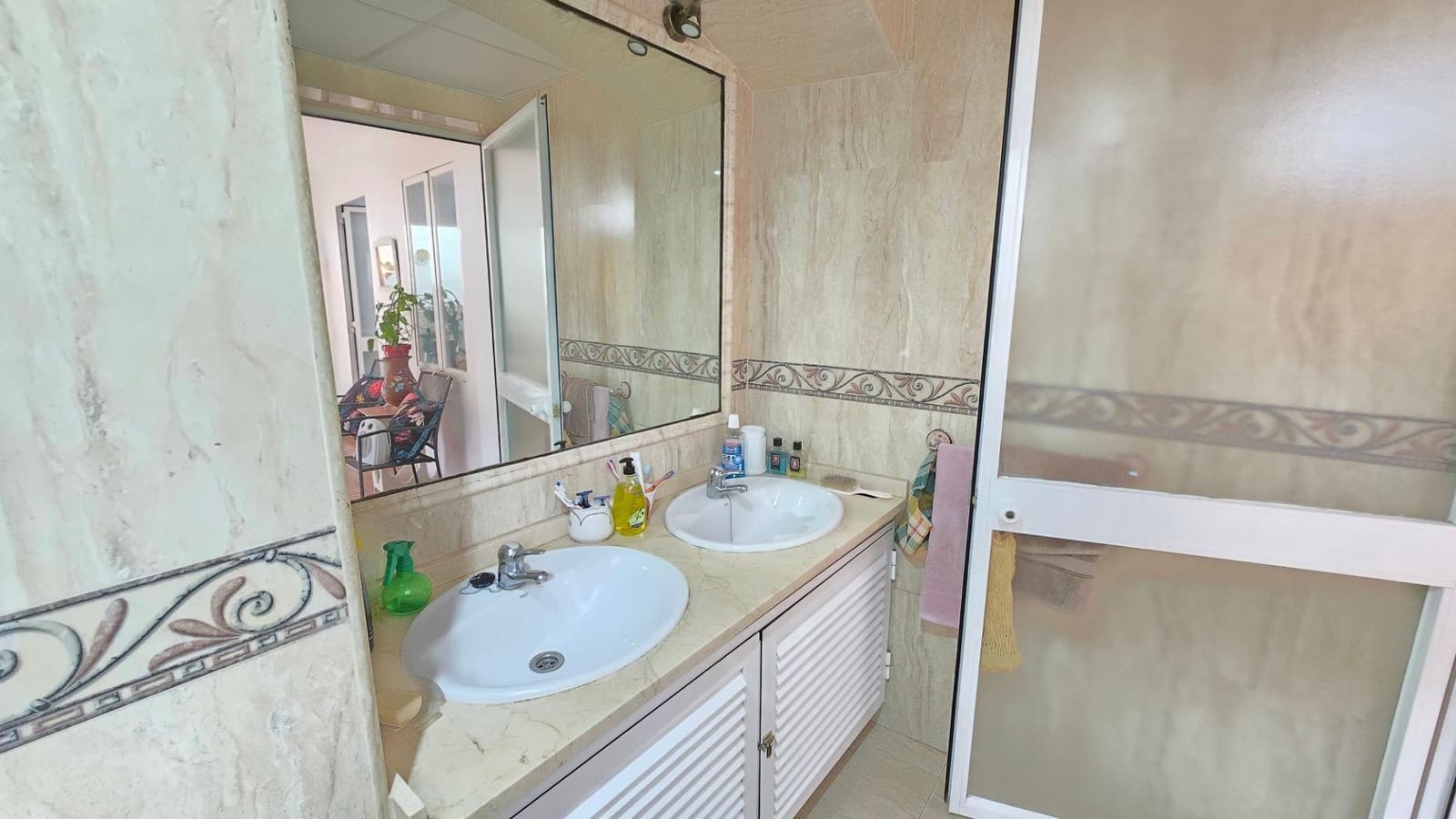 8 soveværelse Byhus til salg i Cordoba by - € 460.000 (Ref: 9359954)