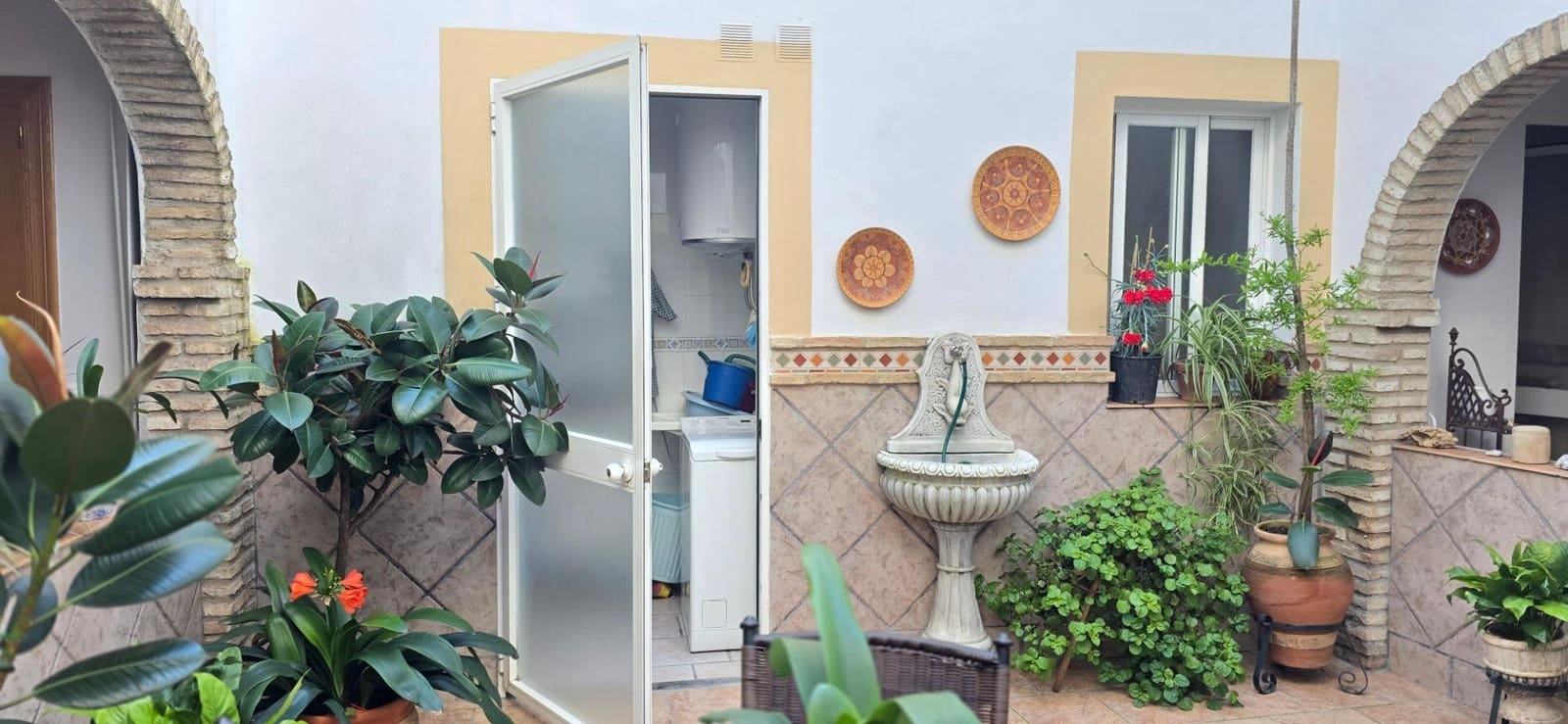 8 soveværelse Byhus til salg i Cordoba by - € 460.000 (Ref: 9359954)