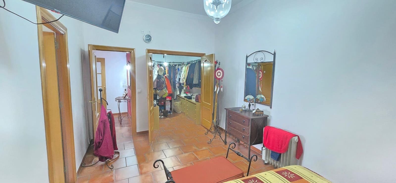 8 soveværelse Byhus til salg i Cordoba by - € 460.000 (Ref: 9359954)