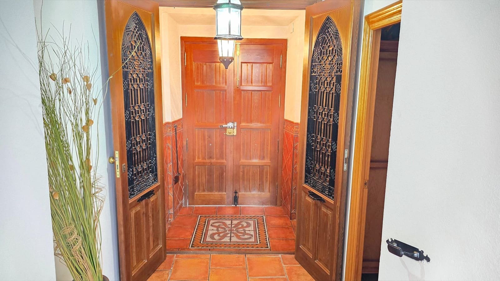 8 soveværelse Byhus til salg i Cordoba by - € 460.000 (Ref: 9359954)