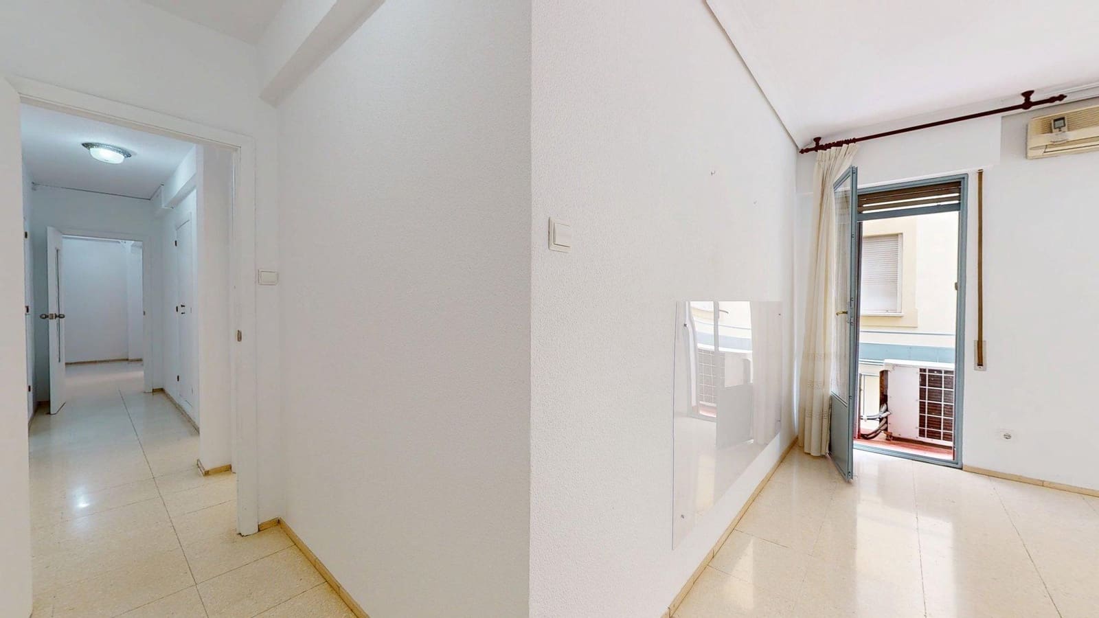 5 camera da letto Appartamento in vendita in Cordova citta - 250.000 € (Rif: 9359958)