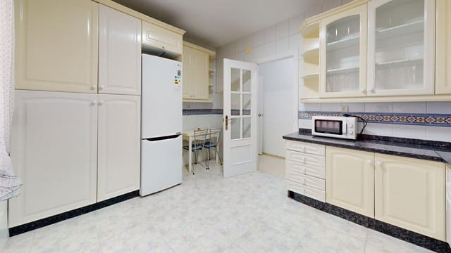 5 camera da letto Appartamento in vendita in Centro, Cordova città - 250.000 € (Rif: 9359958)