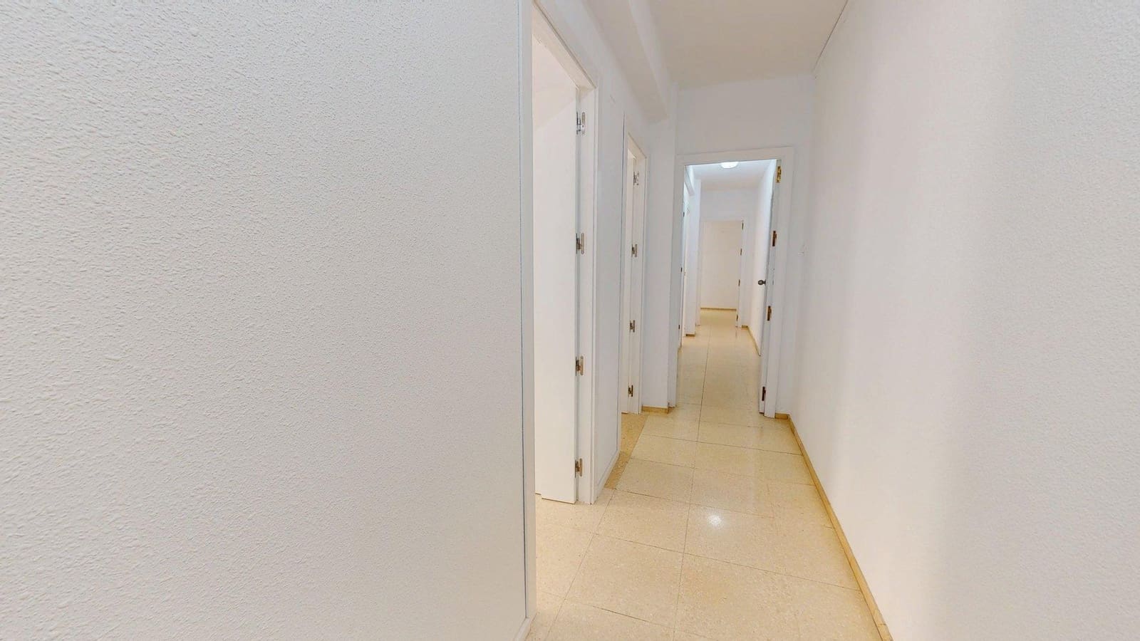 5 camera da letto Appartamento in vendita in Cordova citta - 250.000 € (Rif: 9359958)