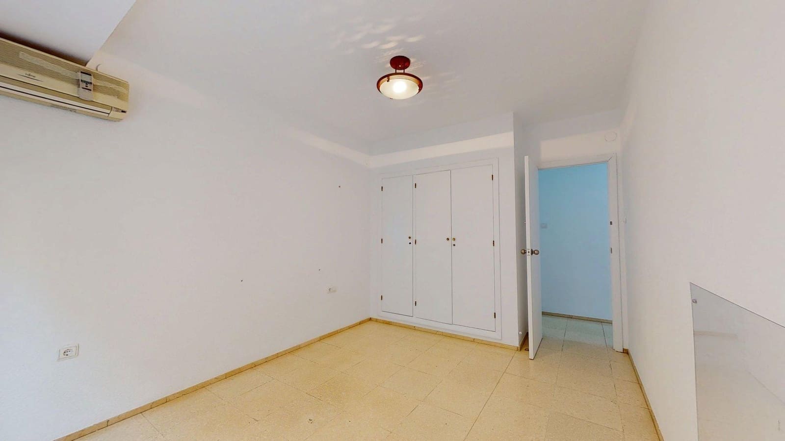 5 camera da letto Appartamento in vendita in Cordova citta - 250.000 € (Rif: 9359958)