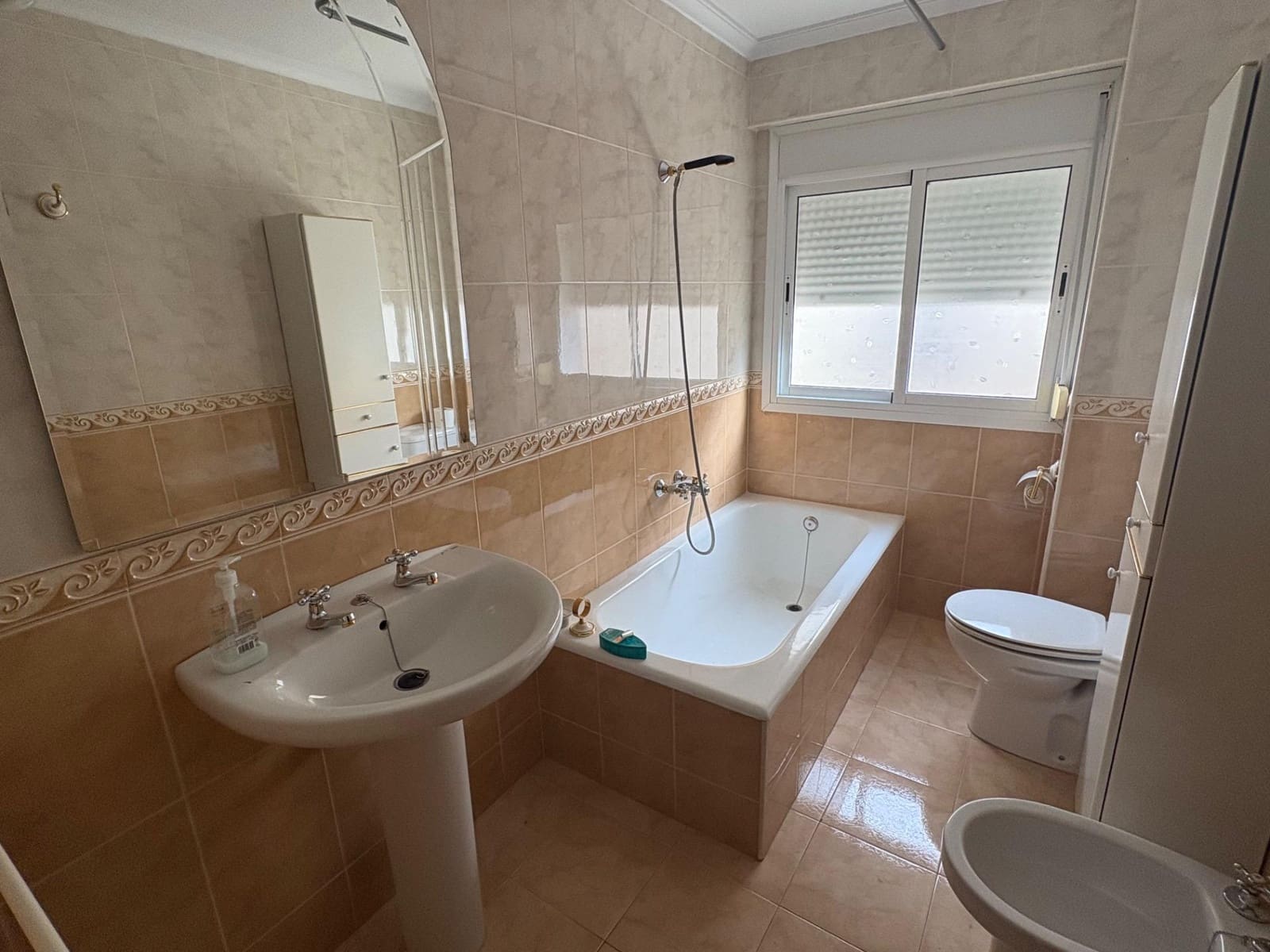 3 soveværelse Lejlighed til salg i Cordoba by - € 180.000 (Ref: 9359962)